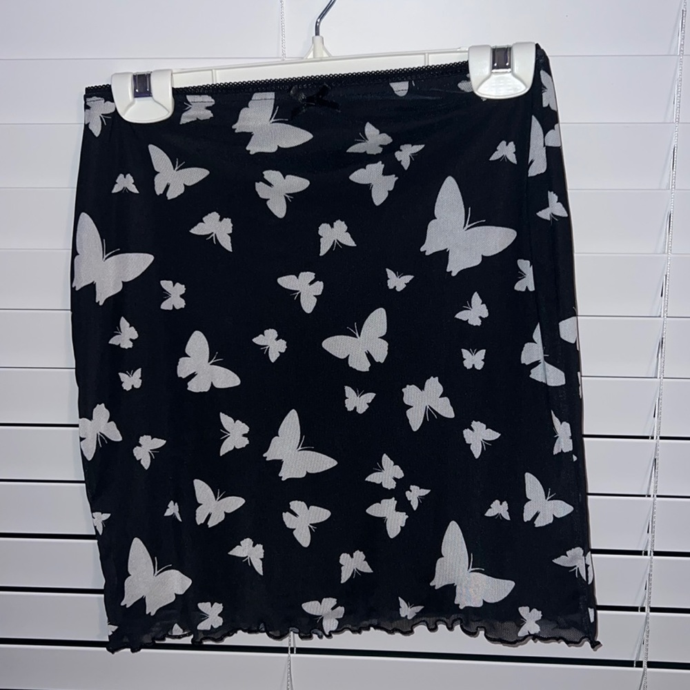 Wild Fable Woman’s XS Black and White Butterfly Mini Skirt